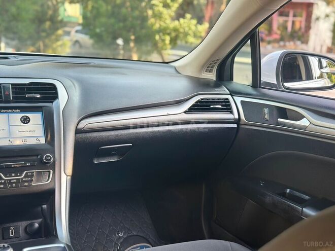 Ford Fusion (North America) 2018, 88,000 km - 2.0 l - Bakı