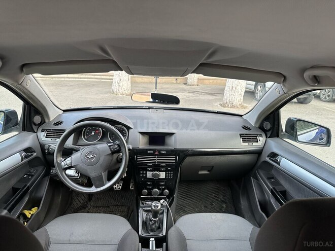 Opel Astra 2004, 250,000 km - 1.4 l - Bakı
