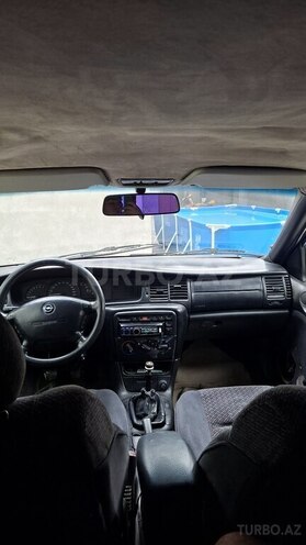 Opel Vectra 1996, 330,000 km - 1.6 l - Ağstafa
