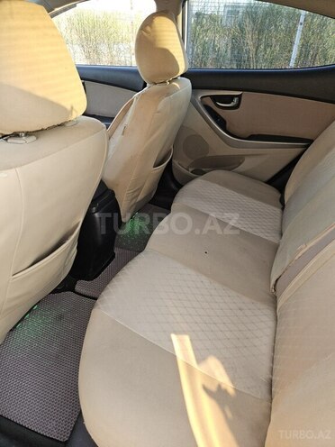 Hyundai Elantra 2015, 160,000 km - 1.8 l - Bakı