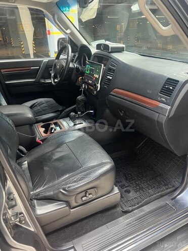Mitsubishi Pajero 2007, 263,000 km - 3.0 л - Bakı