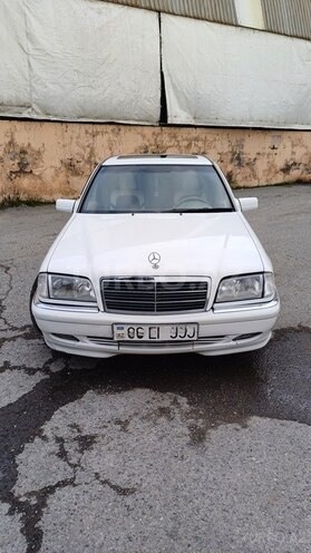 Mercedes C 230 2000, 240,000 km - 2.3 l - Bakı
