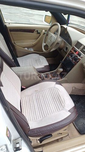 Mercedes C 230 2000, 240,000 km - 2.3 l - Bakı