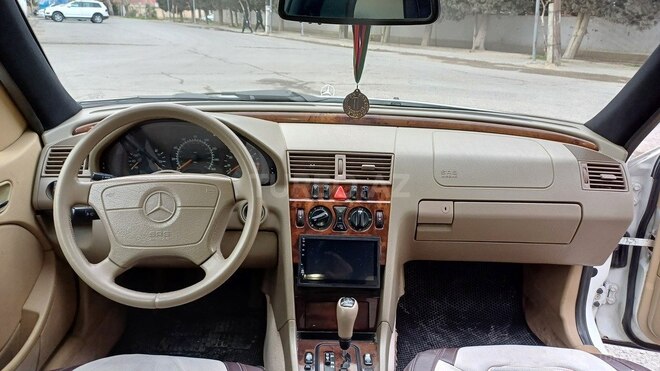 Mercedes C 230 2000, 240,000 km - 2.3 l - Bakı