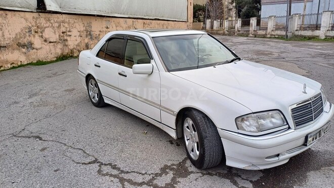 Mercedes C 230 2000, 240,000 km - 2.3 l - Bakı