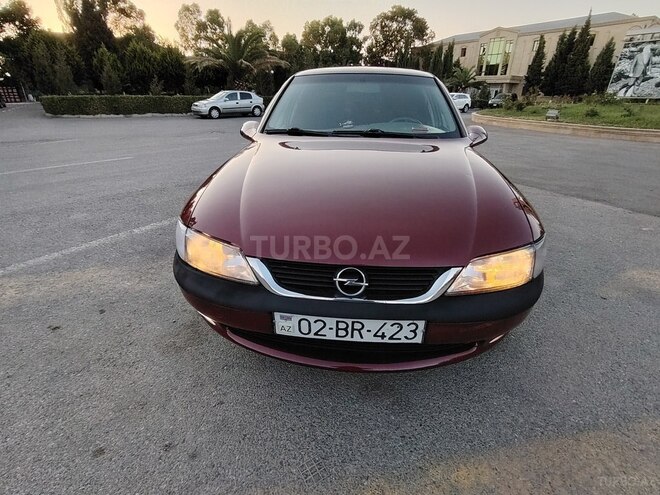 Opel Vectra 1995, 302,000 km - 2.0 l - Sumqayıt