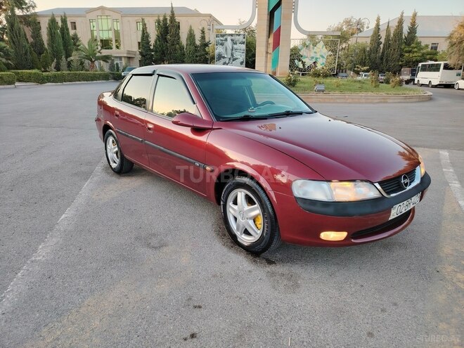 Opel Vectra 1995, 302,000 km - 2.0 l - Sumqayıt