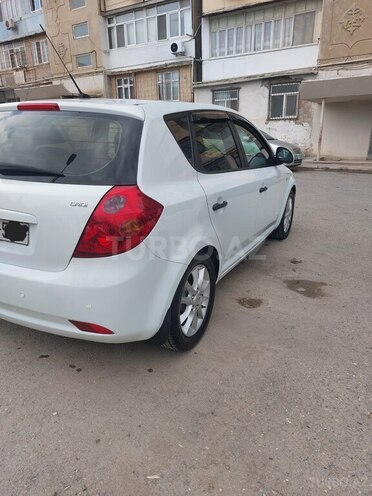 Kia Ceed 2009, 260,000 km - 1.6 л - Bakı