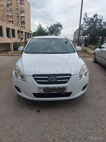 Kia Ceed 2009, 260,000 km - 1.6 л - Bakı