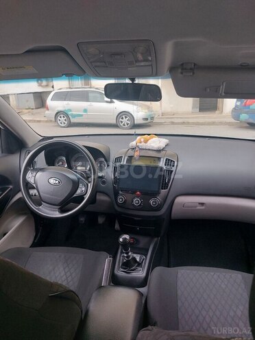 Kia Ceed 2009, 260,000 km - 1.6 л - Bakı