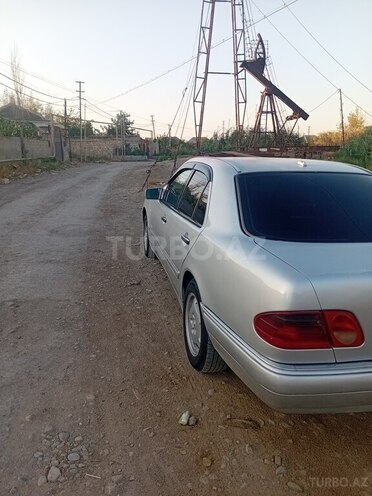 Mercedes E 220 1998, 677,000 km - 2.2 l - Bakı