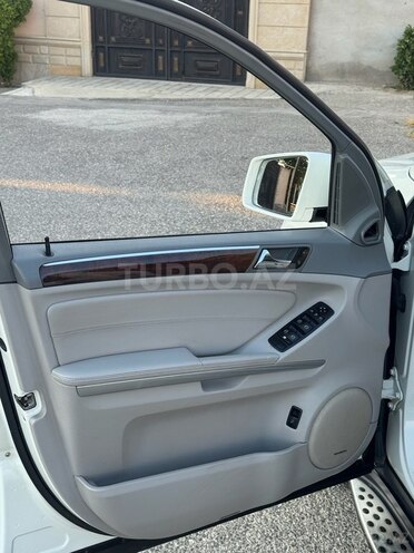Mercedes ML 350 4MATIC 2010, 290,000 km - 3.5 l - Bakı