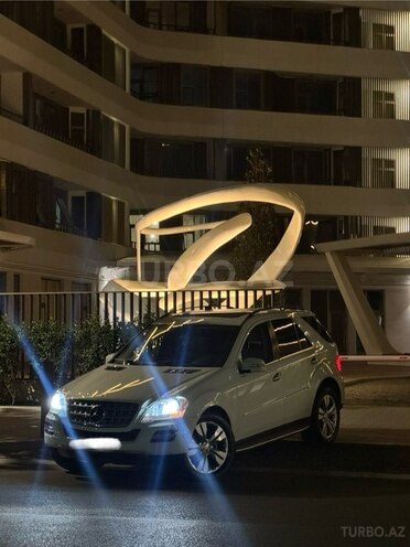Mercedes ML 350 4MATIC 2010, 290,000 km - 3.5 l - Bakı