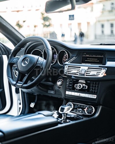 Mercedes CLS 63 AMG 2012, 175,000 km - 5.5 l - Bakı