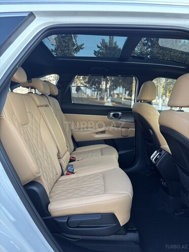 Kia Sorento 2022, 46,900 km - 1.6 l - Bakı