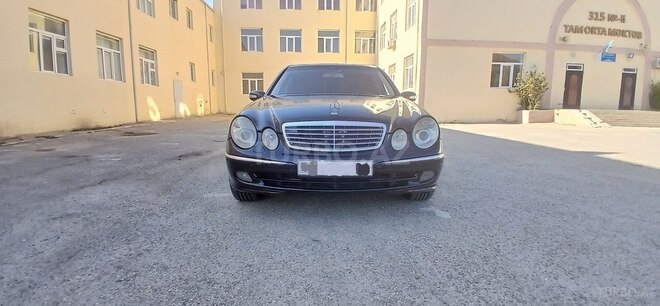Mercedes E 220 2002, 430,000 km - 2.2 l - Bakı