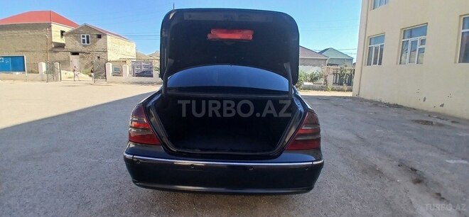 Mercedes E 220 2002, 430,000 km - 2.2 l - Bakı