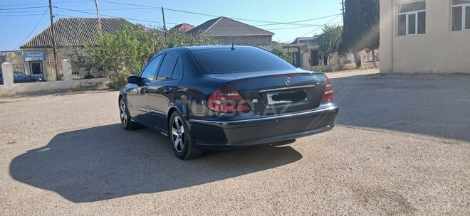 Mercedes E 220 2002, 430,000 km - 2.2 l - Bakı