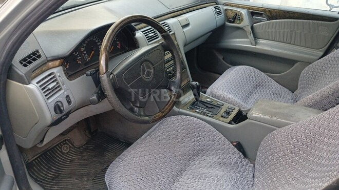 Mercedes E 240 1997, 400,000 km - 2.4 l - Bakı