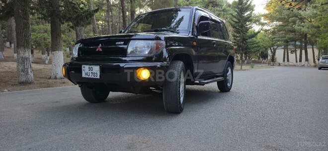Mitsubishi Pajero io 1999, 265,645 km - 1.8 л - Sumqayıt