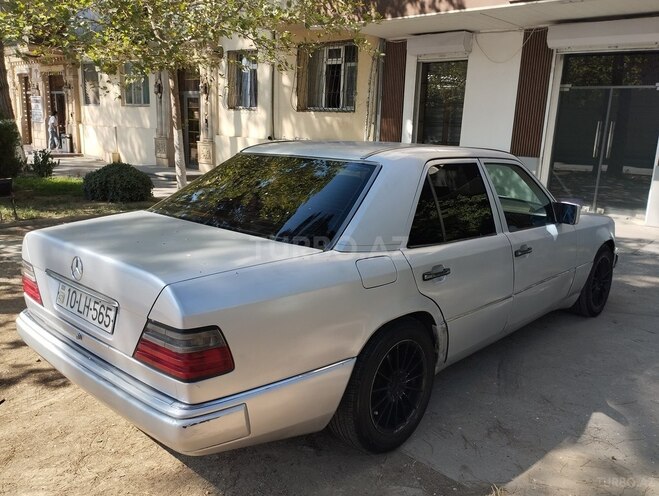 Mercedes E 280 1993, 400,000 km - 2.8 l - Bakı