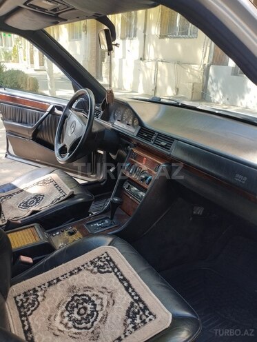Mercedes E 280 1993, 400,000 km - 2.8 l - Bakı
