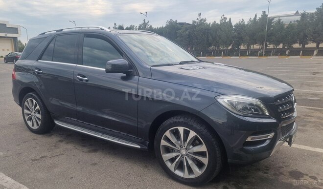 Mercedes ML 400 4MATIC 2014, 93,400 km - 3.0 л - Bakı