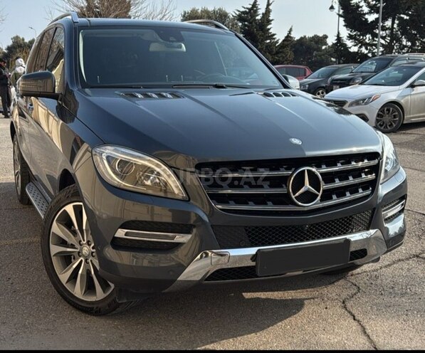Mercedes ML 400 4MATIC 2014, 93,400 km - 3.0 л - Bakı