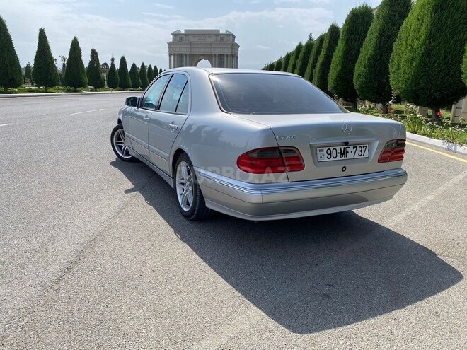 Mercedes E 240 2000, 285,000 km - 2.6 l - Gəncə