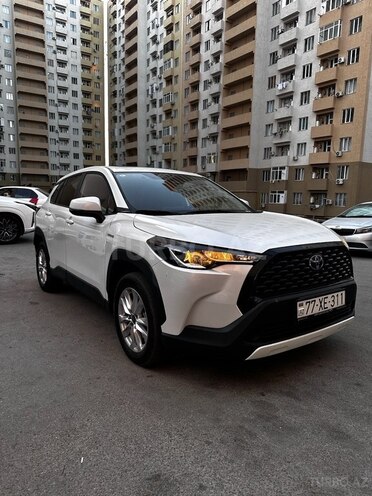 Toyota Corolla Cross 2024, 17,000 km - 2.0 l - Bakı