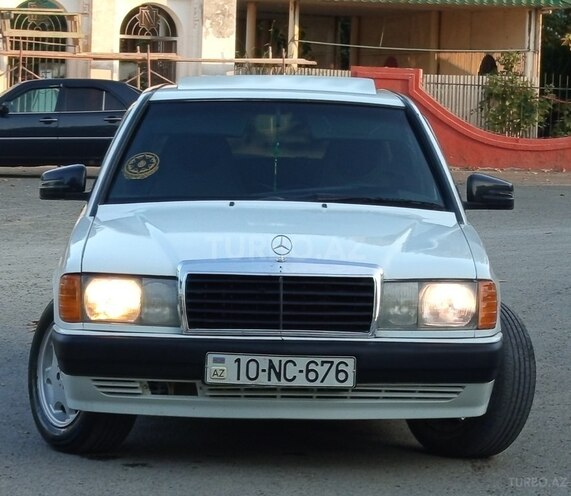 Mercedes 190 1992, 245,000 km - 2.0 л - Bərdə