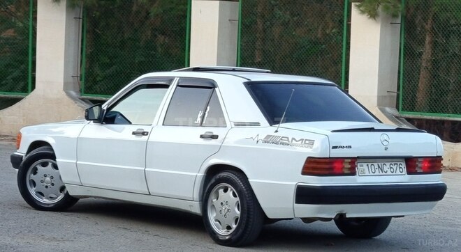 Mercedes 190 1992, 245,000 km - 2.0 л - Bərdə