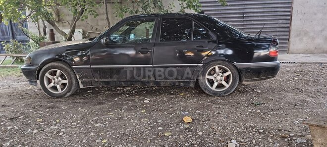 Mercedes C 180 1993, 200,000 km - 1.8 l - Xaçmaz