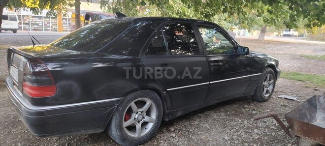 Mercedes C 180 1993, 200,000 km - 1.8 l - Xaçmaz