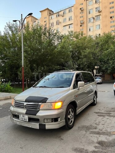 Mitsubishi Chariot 2000, 439,165 km - 2.4 l - Bakı