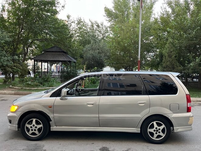 Mitsubishi Chariot 2000, 439,165 km - 2.4 l - Bakı