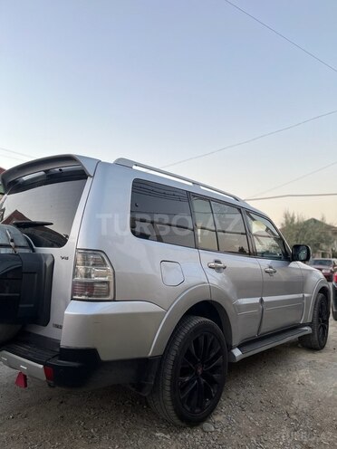 Mitsubishi Pajero 2007, 290,000 km - 3.5 l - Bakı