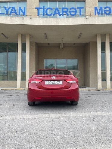 Hyundai Elantra 2011, 181,212 km - 1.8 л - Salyan