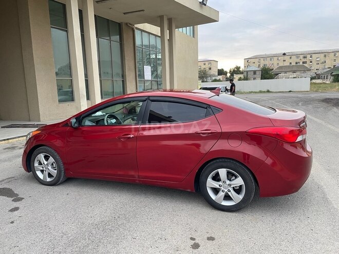Hyundai Elantra 2011, 181,212 km - 1.8 л - Salyan