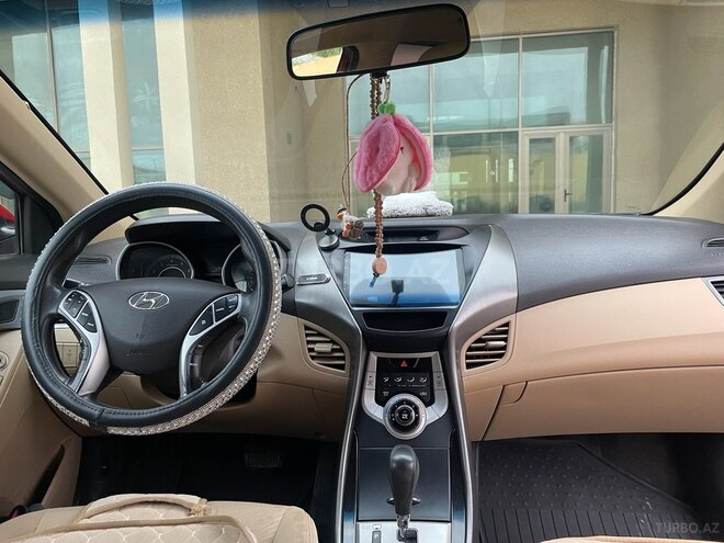 Hyundai Elantra 2011, 181,212 km - 1.8 л - Salyan