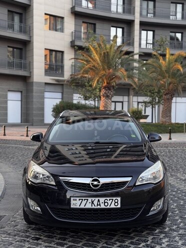 Opel Astra 2011, 220,000 km - 1.4 l - Bakı