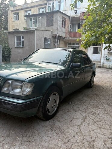 Mercedes E 200 1994, 100,000 km - 2.0 l - Bakı