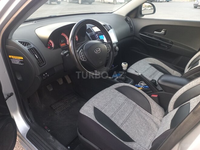 Kia  2008, 295,506 km - 1.6 l - Bakı