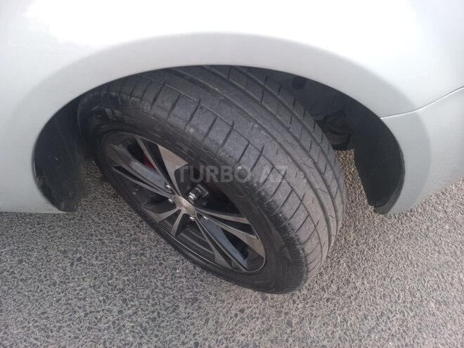 Kia  2008, 295,506 km - 1.6 l - Bakı