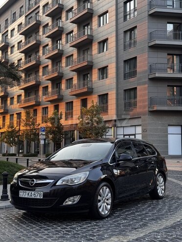 Opel Astra 2011, 220,000 km - 1.4 l - Bakı