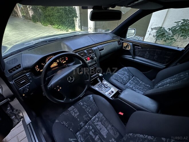Mercedes E 230 1997, 372,122 km - 2.3 l - Xırdalan