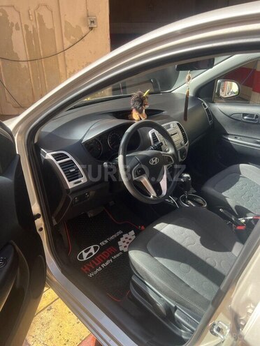 Hyundai i20 2008, 192,000 km - 1.4 л - Bakı