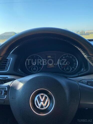 Volkswagen Passat 2014, 189,372 km - 1.8 л - Babək