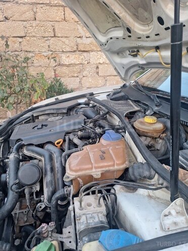 Volkswagen Passat 1998, 300,005 km - 1.8 л - Bakı