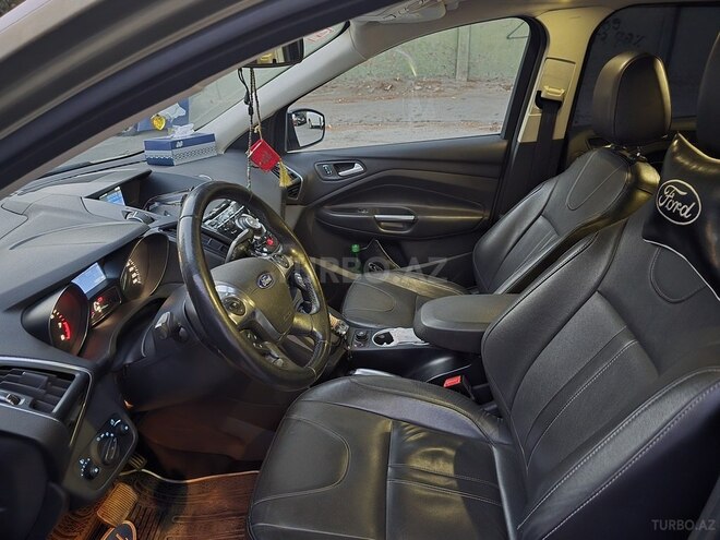 Ford Kuga 2013, 143,300 km - 1.6 l - Bakı